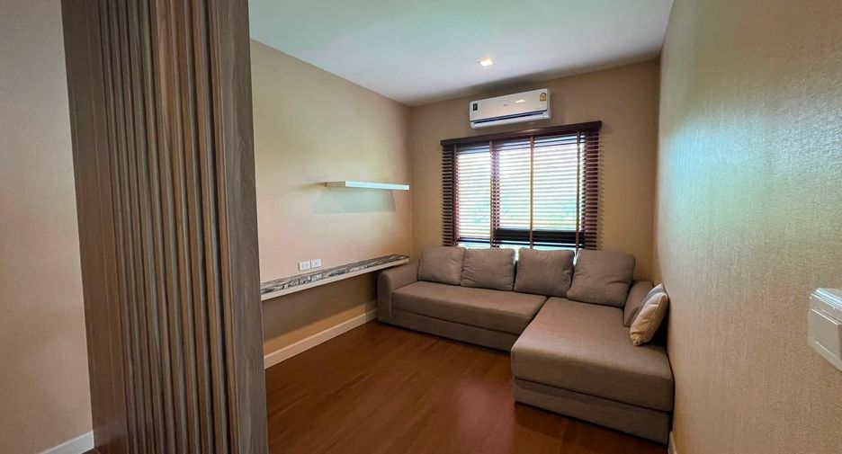 Casa en alquiler de 4 habitaciones en Bang Phli, Samut Prakan