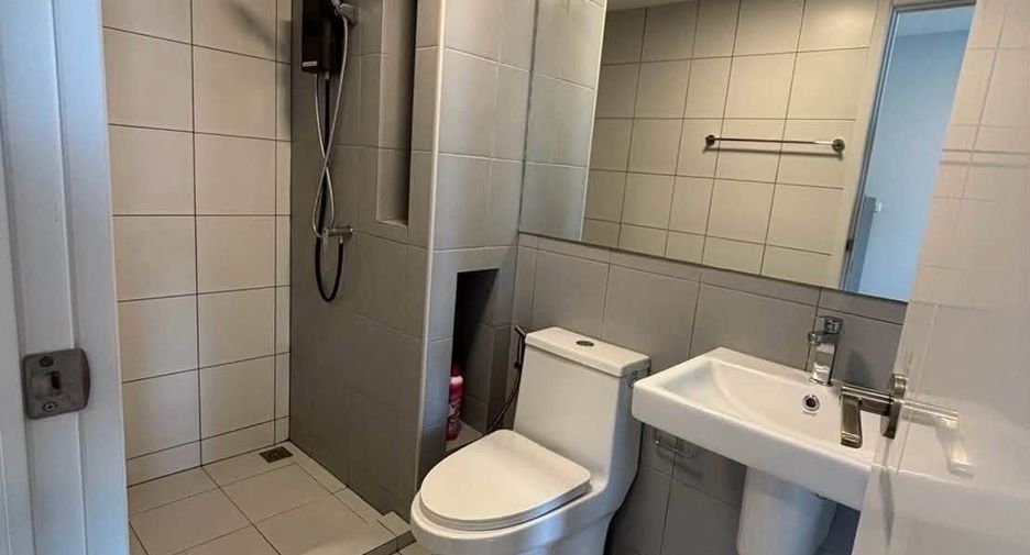 For rent studio condo in Phra Khanong, Bangkok