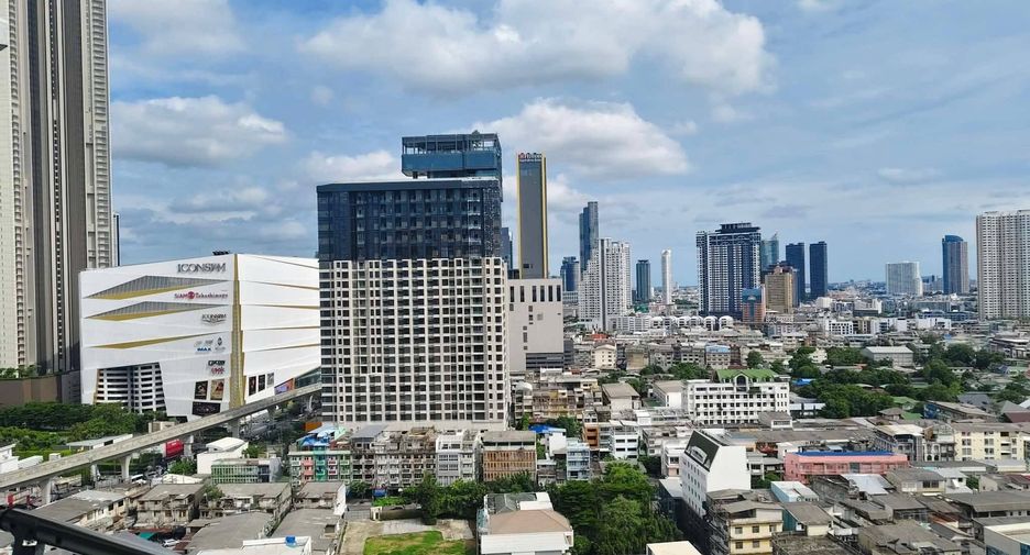 For rent 1 bed condo in Khlong San, Bangkok