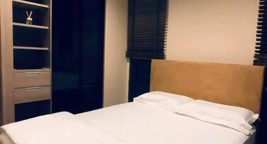 Wohnung zur Miete mit 1 Zimmer in Huai Khwang, Bangkok
