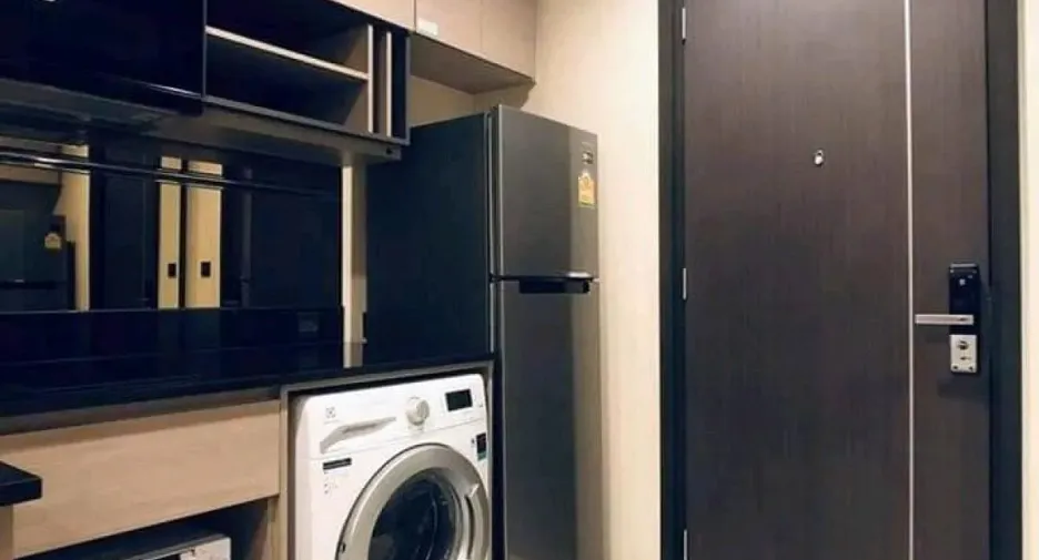 Wohnung zur Miete mit 1 Zimmer in Huai Khwang, Bangkok