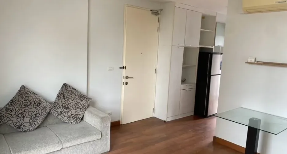 For rent 2 ベッドルーム condo in Thon Buri, Bangkok