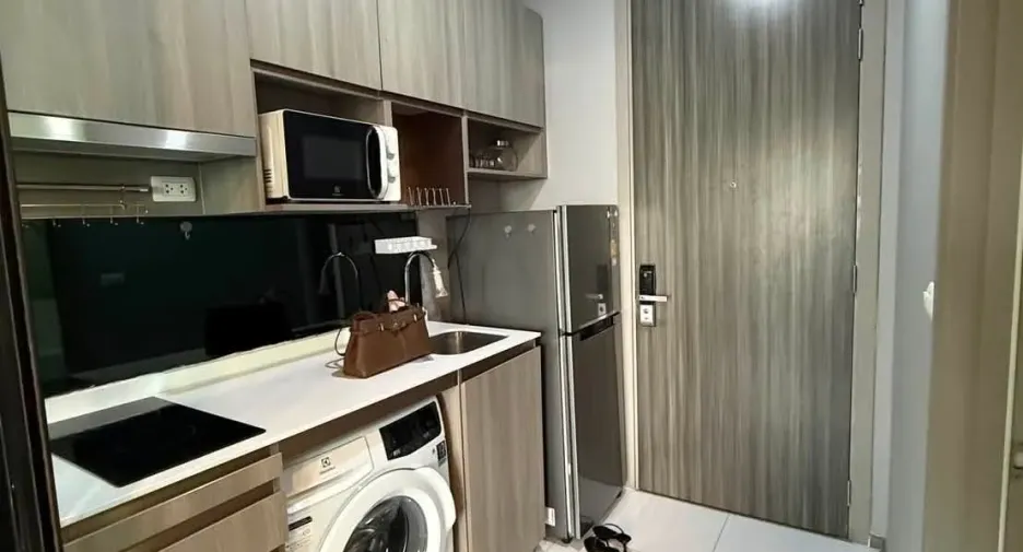 À louer studio condo à Watthana, Bangkok