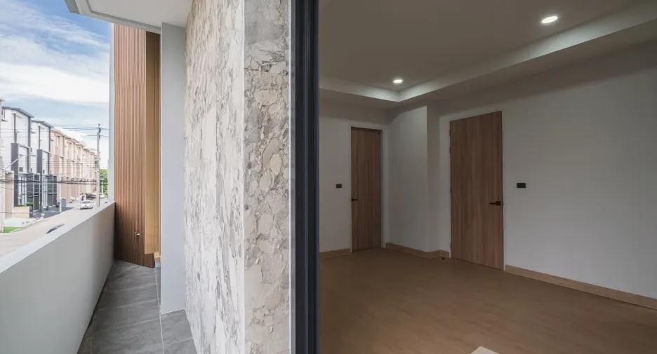Casa en venta de 4 habitaciones en Lat Krabang, Bangkok