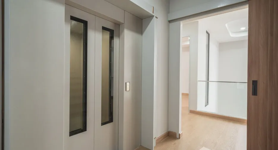 Casa en venta de 4 habitaciones en Lat Krabang, Bangkok