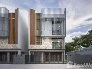 À vendre 4 chambres maison à Lat Krabang, Bangkok