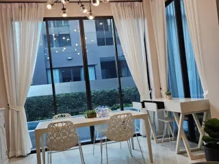 Haus zum Kauf mit 5 Zimmer in Bang Kapi, Bangkok