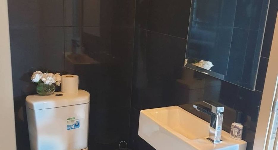 For rent 1 bed condo in Khlong Toei, Bangkok