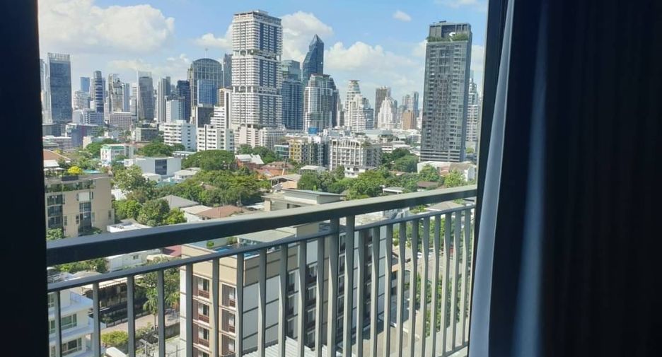 For rent 1 bed condo in Khlong Toei, Bangkok