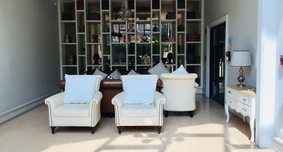 For rent and for sale 1 bed condo in Khlong Toei, Bangkok