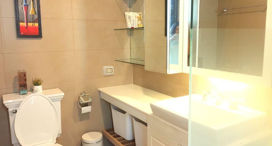 For rent and for sale 1 bed condo in Khlong Toei, Bangkok