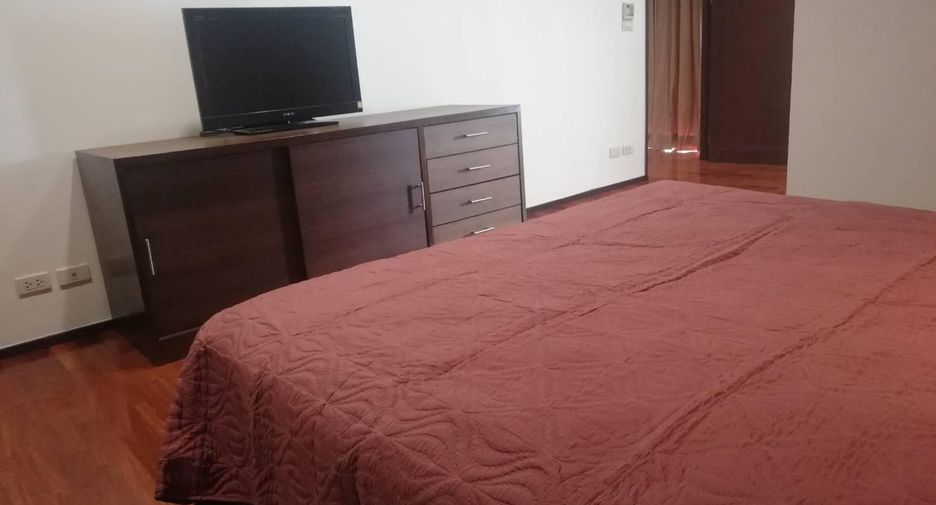 For rent 1 bed condo in Watthana, Bangkok