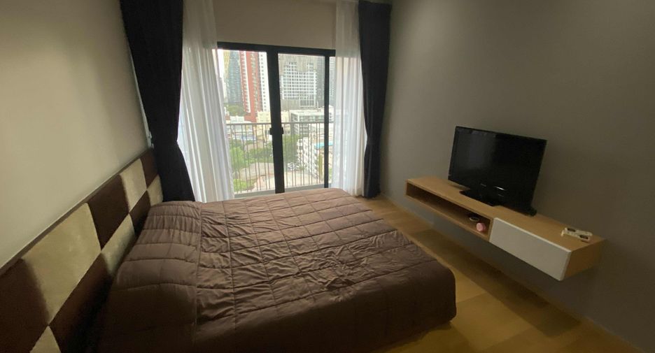 For rent 1 bed condo in Khlong Toei, Bangkok