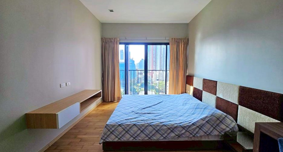 For rent 1 bed condo in Khlong Toei, Bangkok