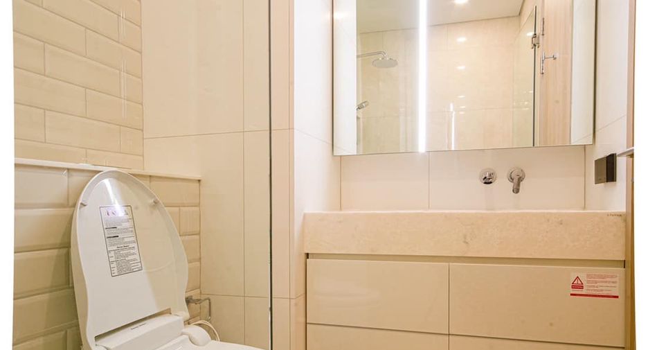 For rent and for sale 1 bed condo in Khlong Toei, Bangkok