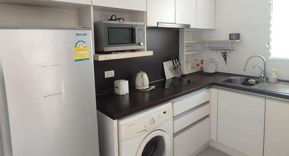 Wohnung zur Miete mit 2 Zimmer in Khlong San, Bangkok