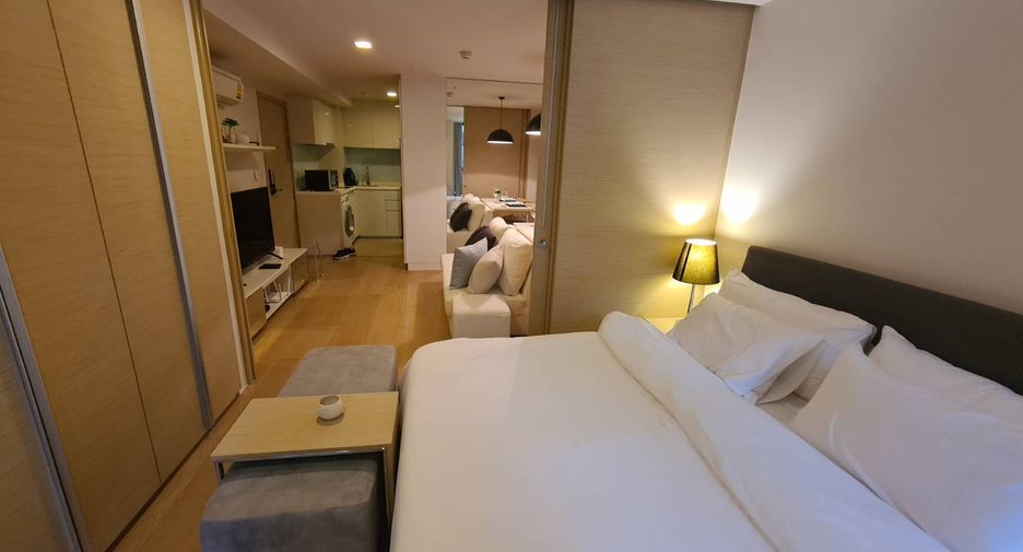 For rent 1 bed condo in Khlong Toei, Bangkok