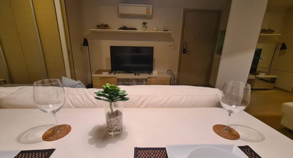 For rent 1 bed condo in Khlong Toei, Bangkok