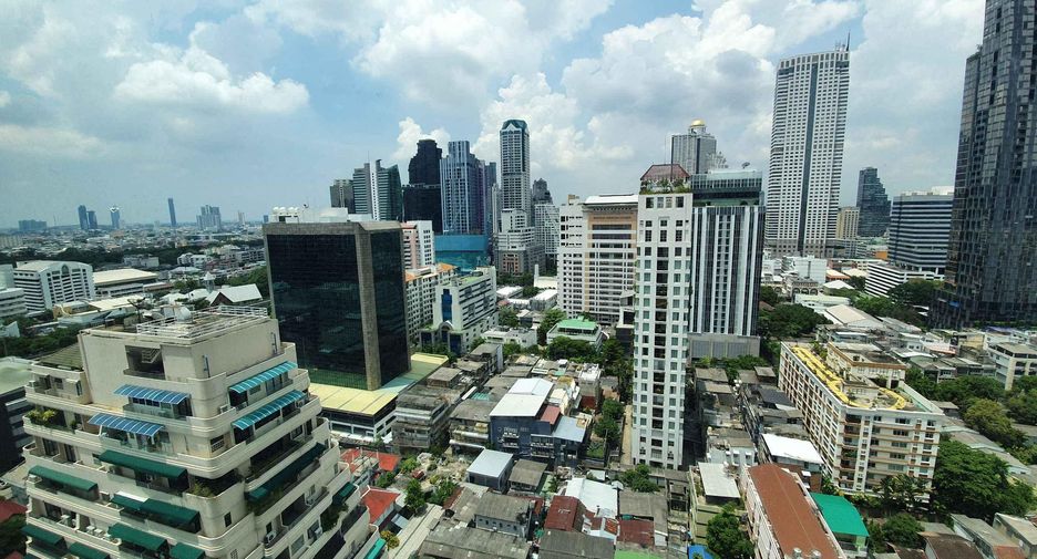 For rent 1 bed condo in Sathon, Bangkok
