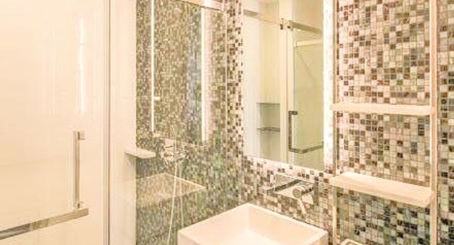 For rent 1 bed condo in Sathon, Bangkok