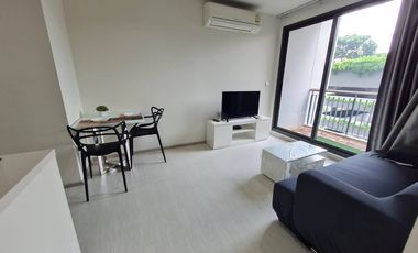À louer et à vendre 1 chambre condo à Khlong Toei, Bangkok