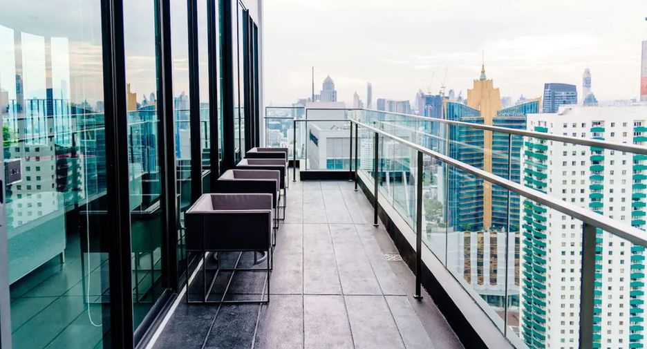 For rent and for sale 1 bed condo in Khlong Toei, Bangkok