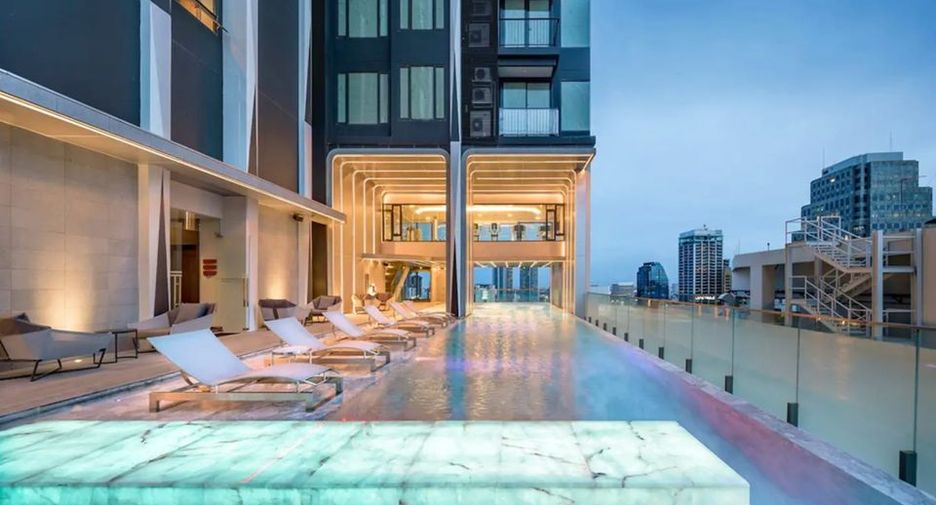 For rent and for sale 1 bed condo in Khlong Toei, Bangkok