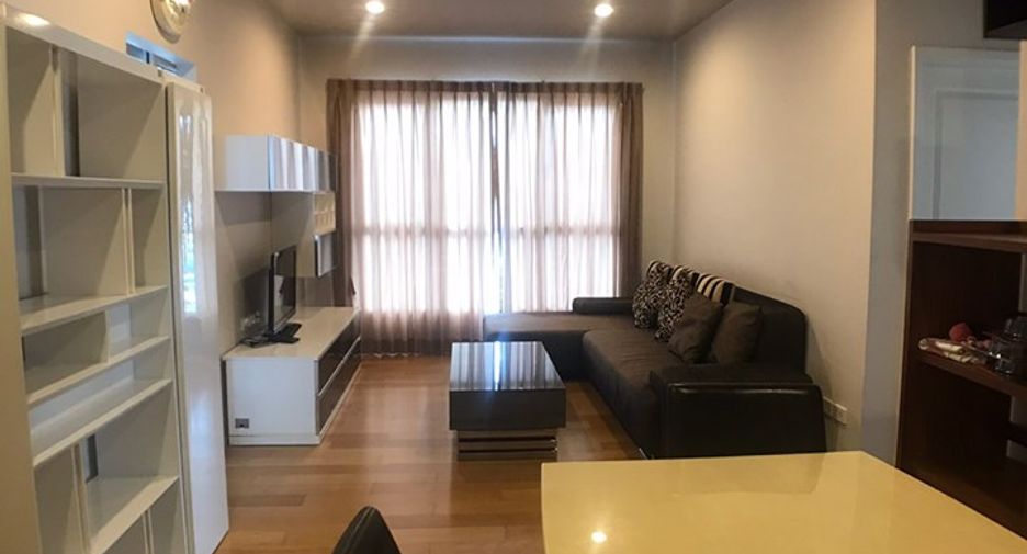 Condo en alquiler de 2 habitaciones en Khlong San, Bangkok