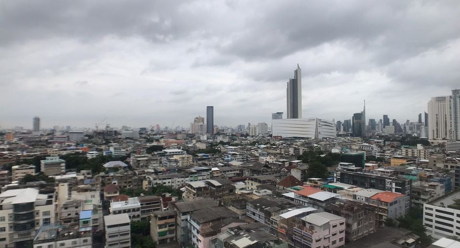 Condo en alquiler de 2 habitaciones en Khlong San, Bangkok