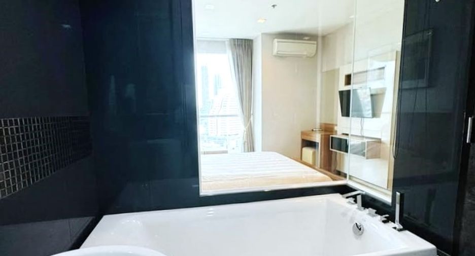 For rent 1 bed condo in Sathon, Bangkok
