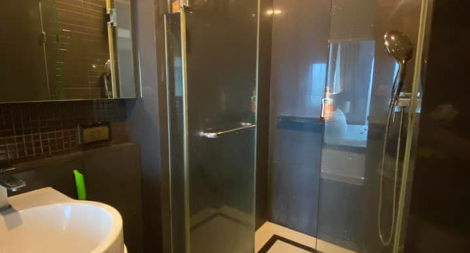 For rent 1 bed condo in Phra Khanong, Bangkok