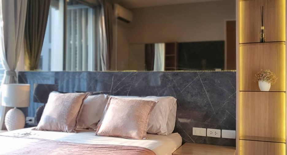 For rent 1 bed condo in Phra Khanong, Bangkok