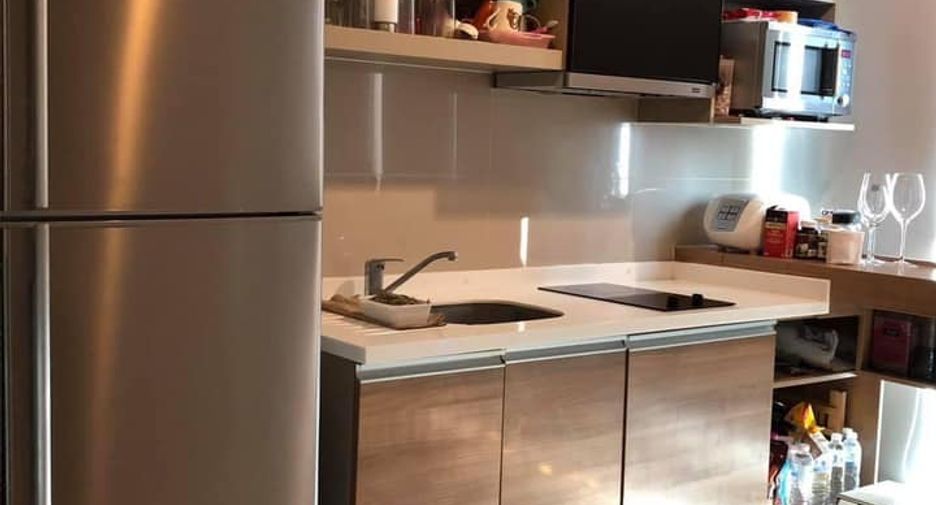 For rent 1 bed condo in Phra Khanong, Bangkok
