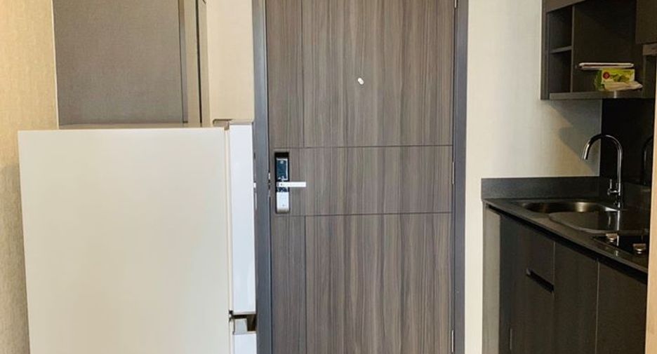 Condo en alquiler de 1 habitaciones en Khlong Toei, Bangkok