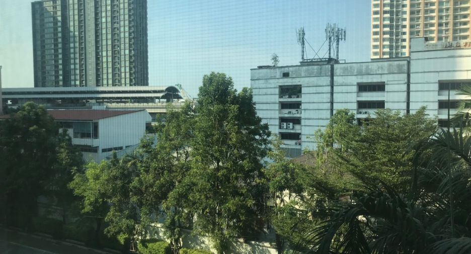 Wohnung zur Miete und zum Kauf mit 2 Zimmer in Khlong San, Bangkok