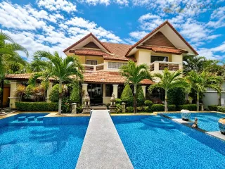 Villa zur Miete mit 4 Zimmer in Bang Lamung, Chonburi