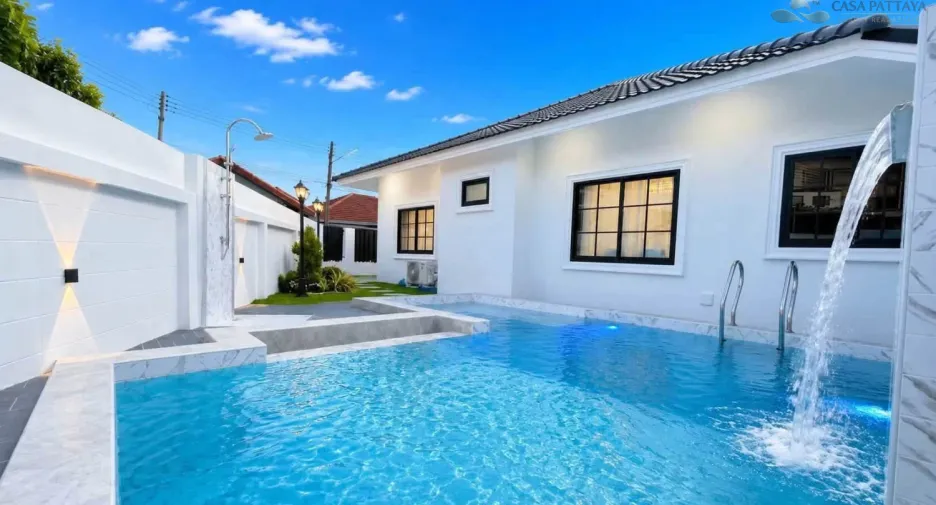 For sale 3 bedrooms villa in Bang Lamung, Chonburi