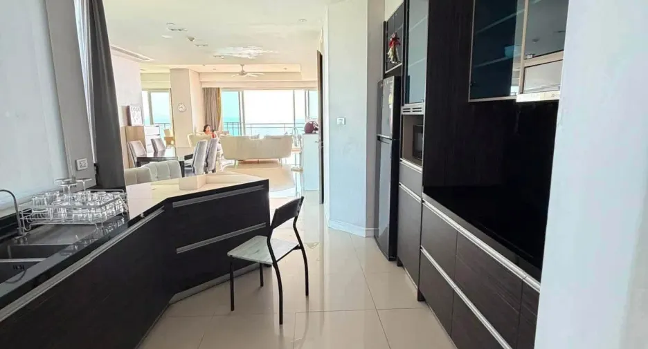 À louer 4 chambres condo à Jomtien, Pattaya