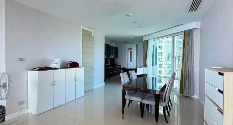 À louer 4 chambres condo à Jomtien, Pattaya