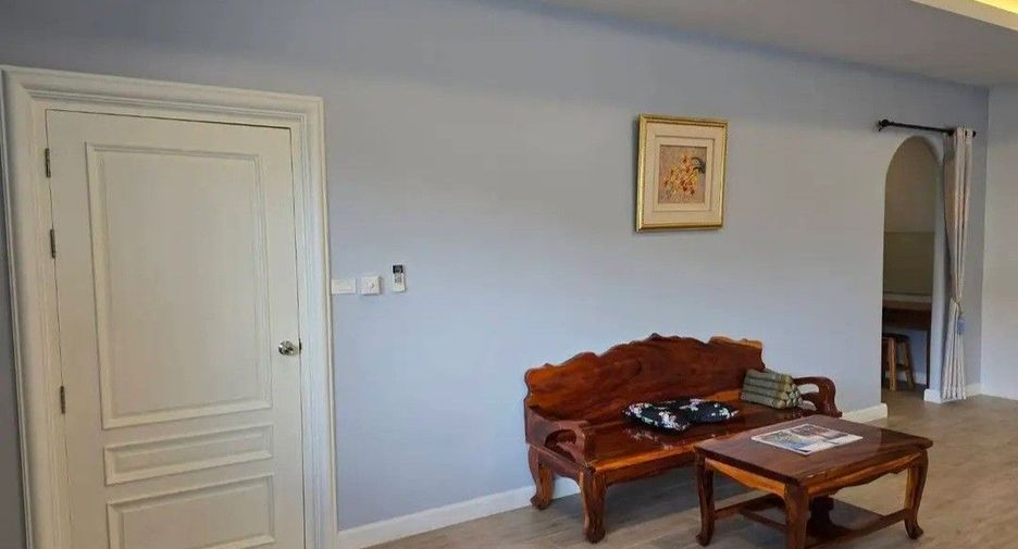 Casa en venta de 6 habitaciones en Hang Dong, Chiang Mai