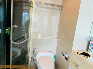 Продажа 1 кровать кондо в Щаттхана, Бангкок