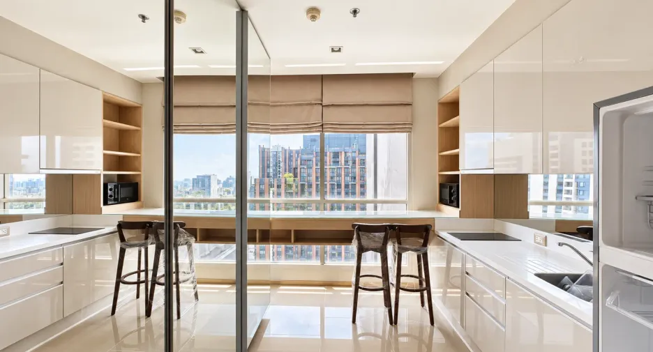 For sale 1 bed condo in Watthana, Bangkok