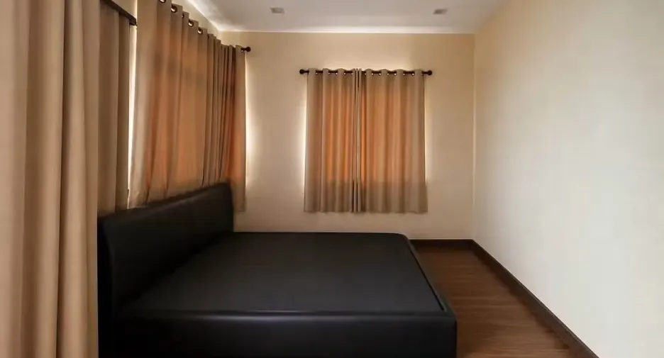 For sale 3 bedrooms house in Saraphi, Chiang Mai