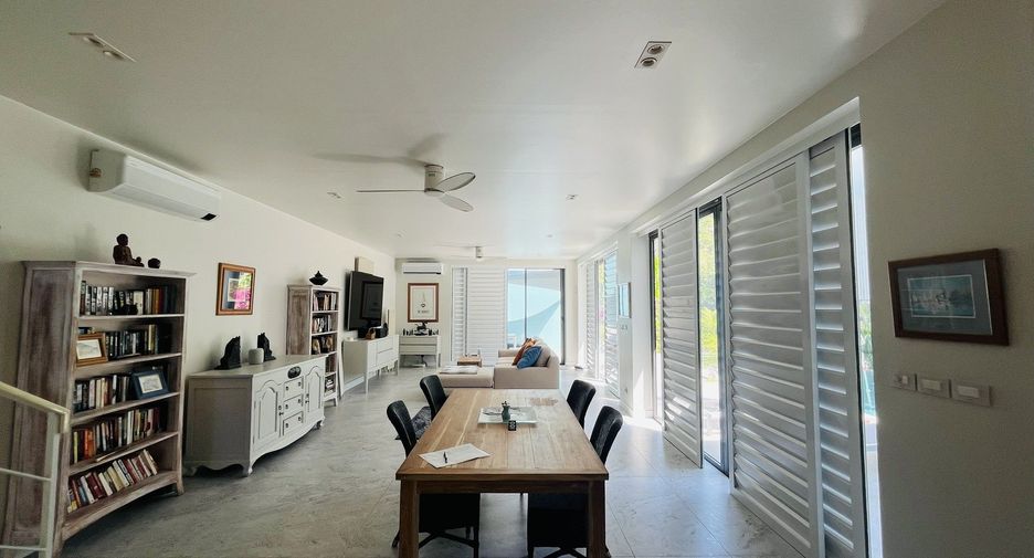 For rent 3 bedrooms villa in Mueang Phuket, Phuket