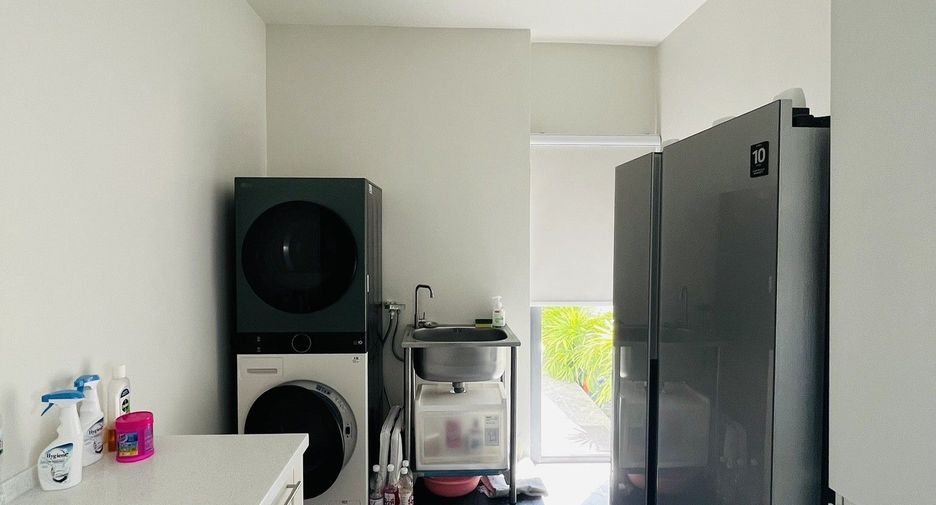 For rent 3 bedrooms villa in Mueang Phuket, Phuket
