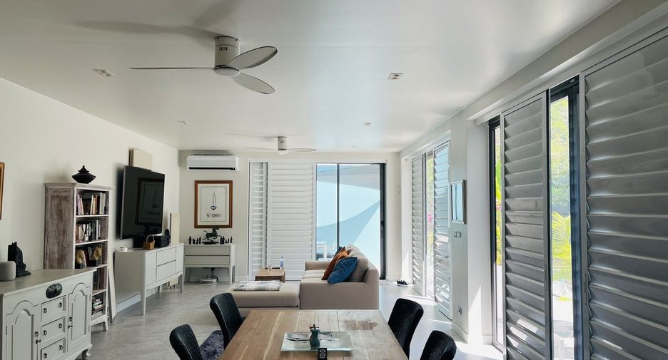 For rent 3 bedrooms villa in Mueang Phuket, Phuket