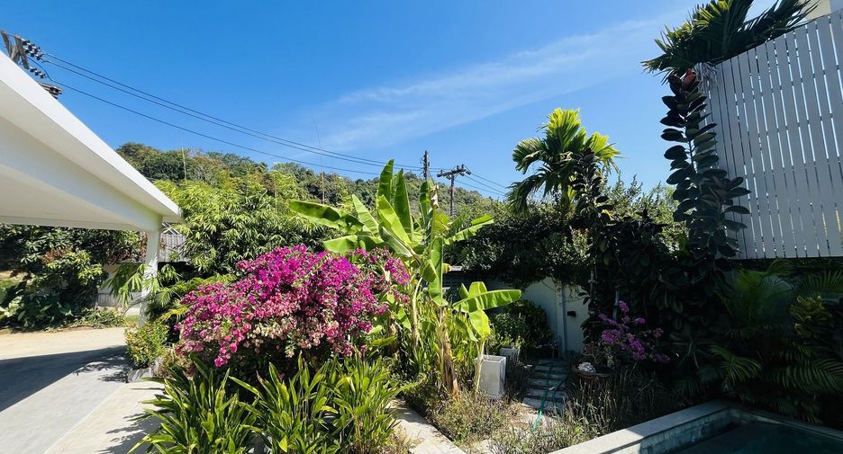 For rent 3 bedrooms villa in Mueang Phuket, Phuket