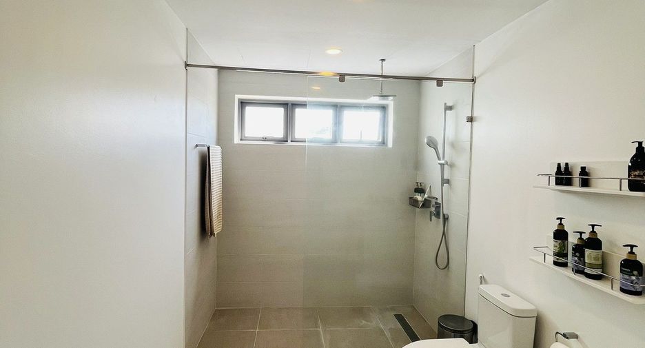 For rent 3 bedrooms villa in Mueang Phuket, Phuket