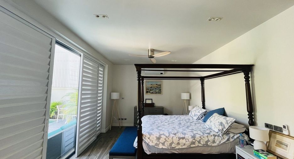 For rent 3 bedrooms villa in Mueang Phuket, Phuket