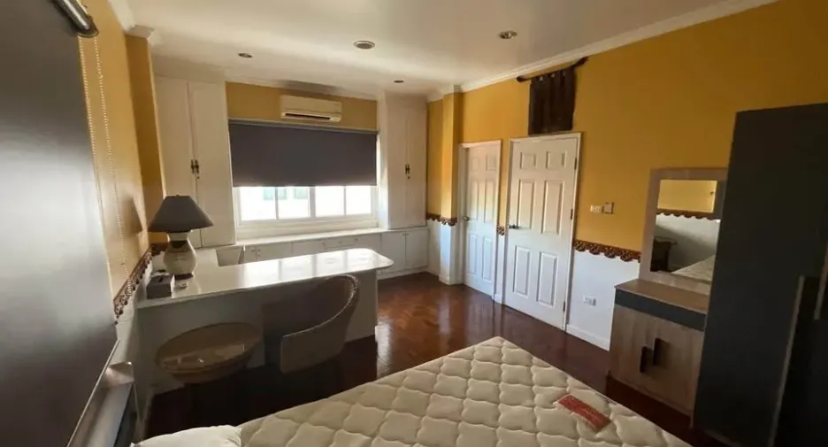 For rent 3 bedrooms house in Saraphi, Chiang Mai